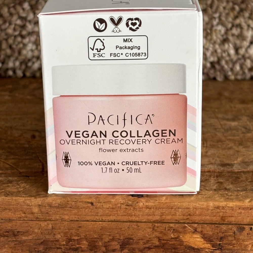 Pacifica Vegan Collagen Overnight Recovery Cream - Cream and Pink - Picture 2 of 4